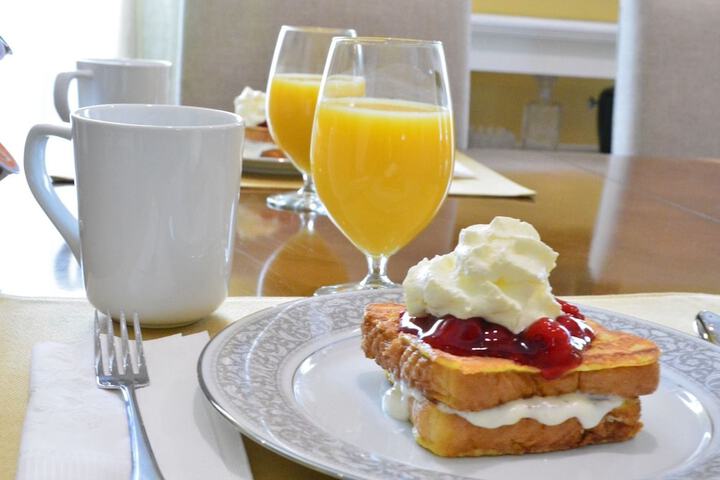 Breakfast/Coffee Service 52 of 63