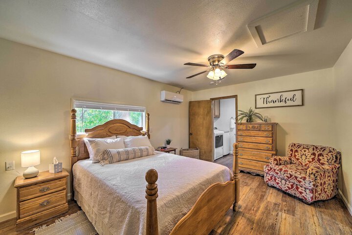 Walk to Lake: Historic Disney Home