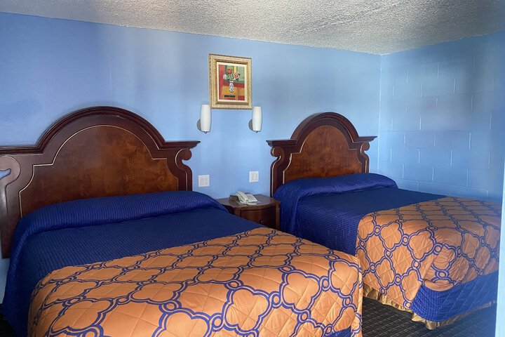 Room 25 of 34