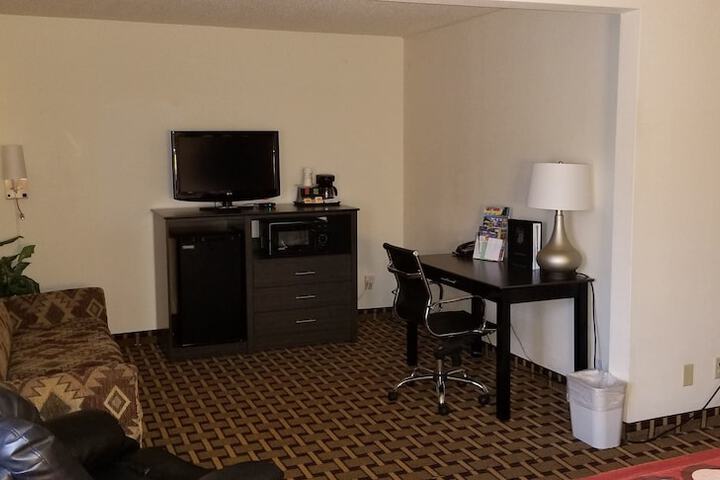 Room 50 of 59