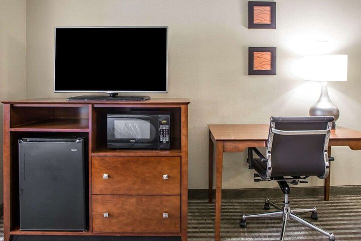 Comfort Inn Hammond I-94