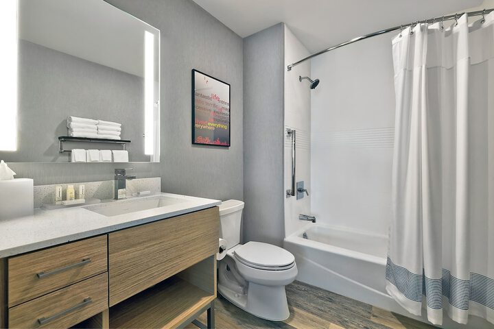 Room 16 of 24
