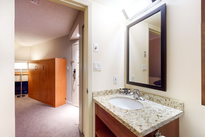 Whistler Peak Lodge