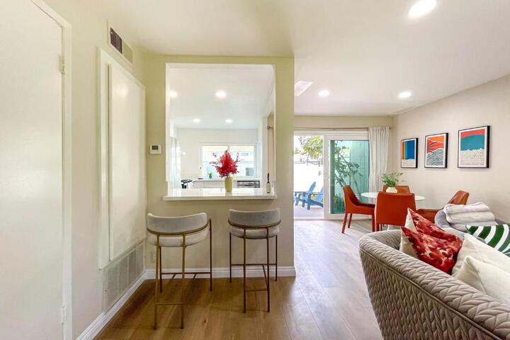 Sweet 2 bd for monthly stay! 20 mi to Disney