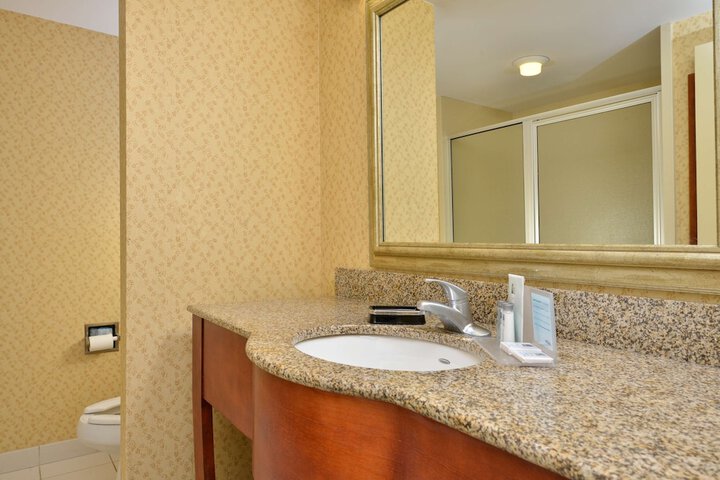 Room 30 of 42