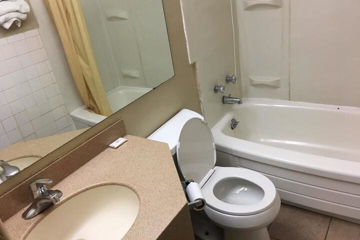 Towne House Motel