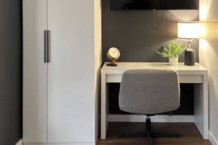DTW Suites