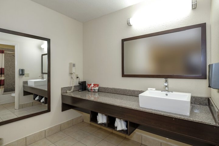 Red Roof Inn PLUS+ Hammond