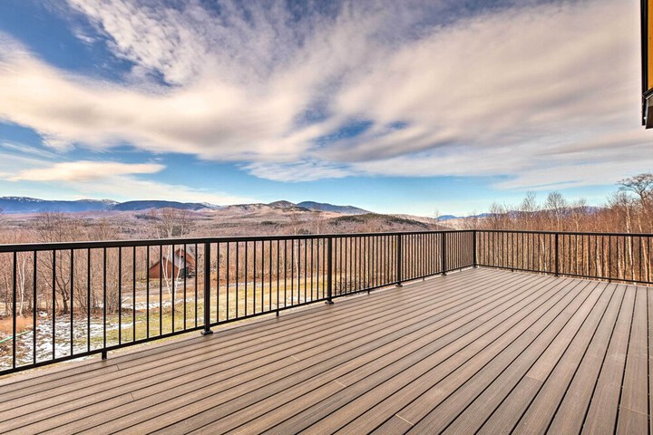 Secluded Kingfield Abode w / Idyllic Mtn Views