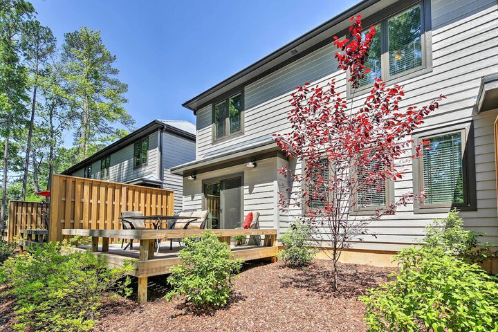 Downtown Townhome Walk to Dine & Shop on Broad St