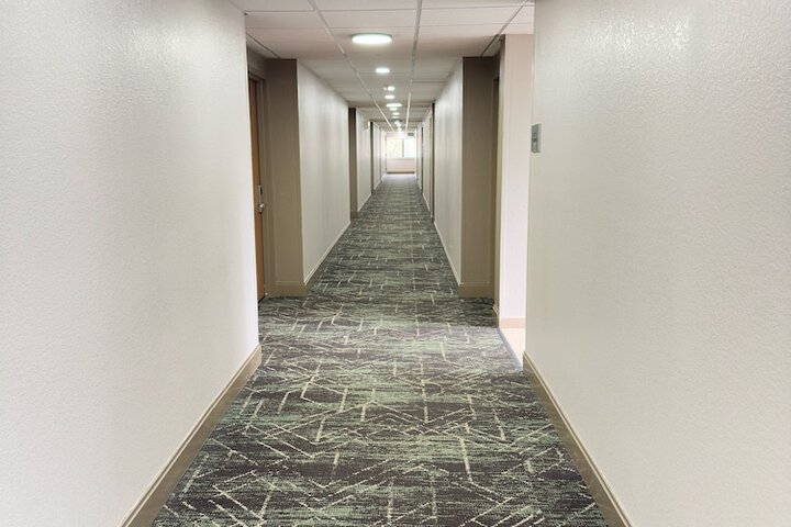 Ballroom/Hall 64 of 72