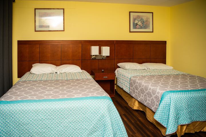 Room 33 of 90