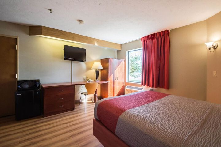 Motel 6 Indianapolis IN - Airport