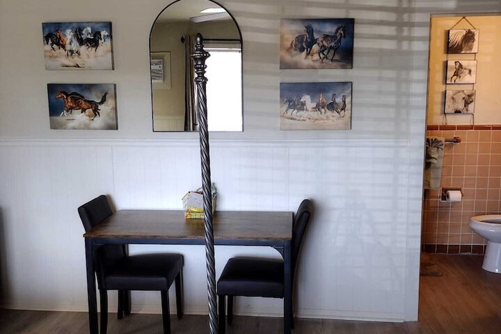 Room 20 of 37