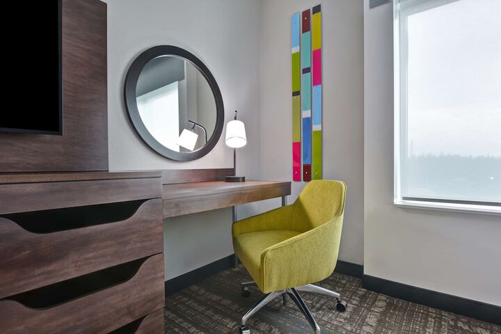 Room 28 of 49