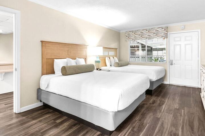 Club Destin Condos