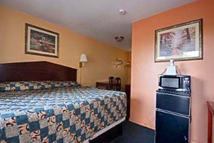 Knights Inn Tonawanda