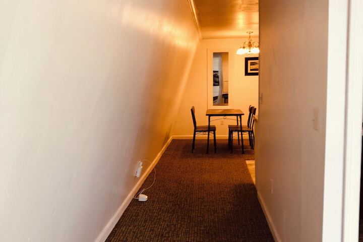 Ballroom/Hall 23 of 25