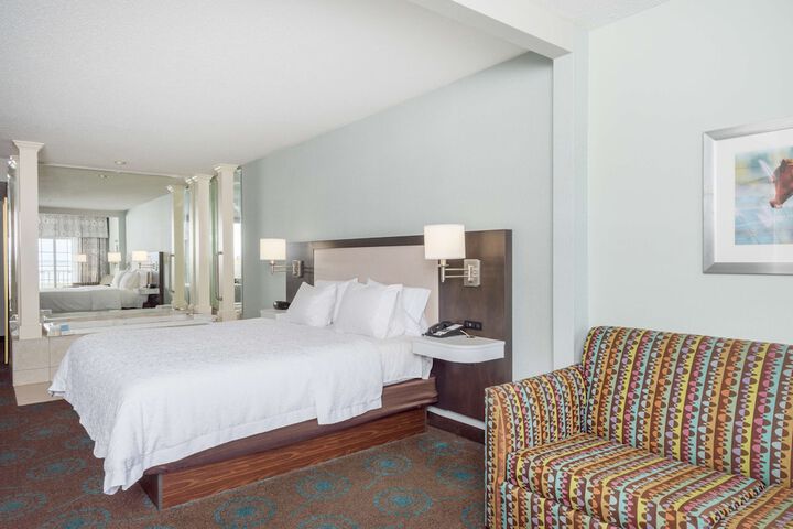Hampton Inn & Suites Chincoteague Waterfront