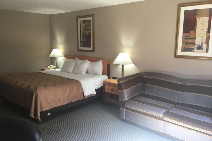 Quality Inn Nashville - Bloomington