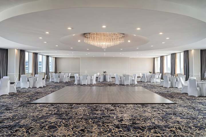 Holiday Inn Sioux Falls-City Centre by IHG