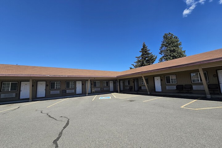 Hotel 6 of 44