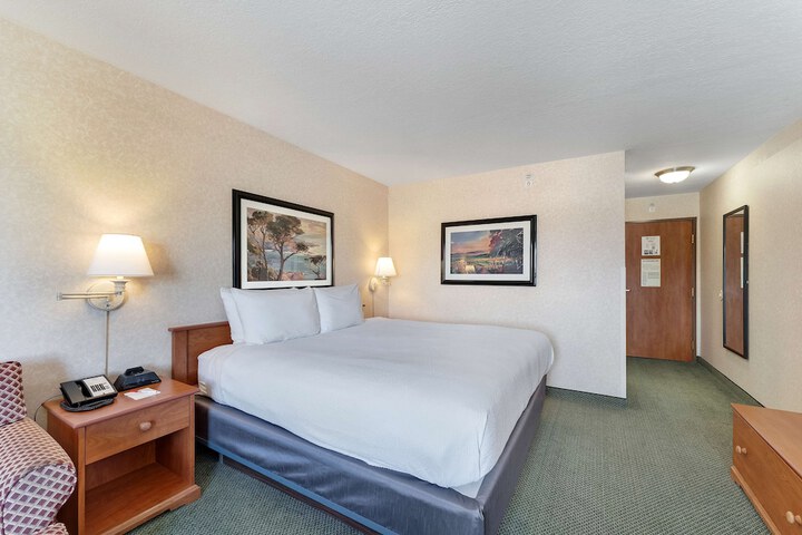 Room 42 of 53