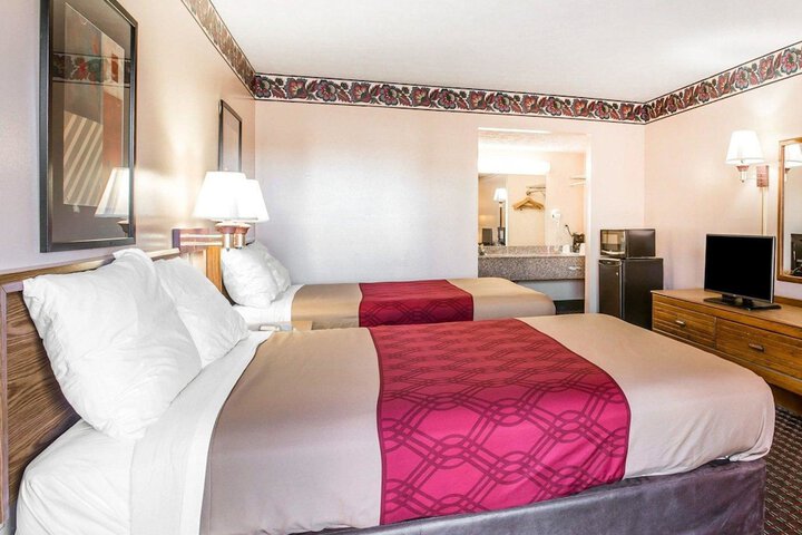 Room 14 of 29