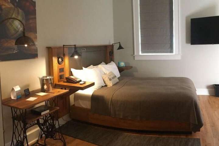 Room 17 of 48