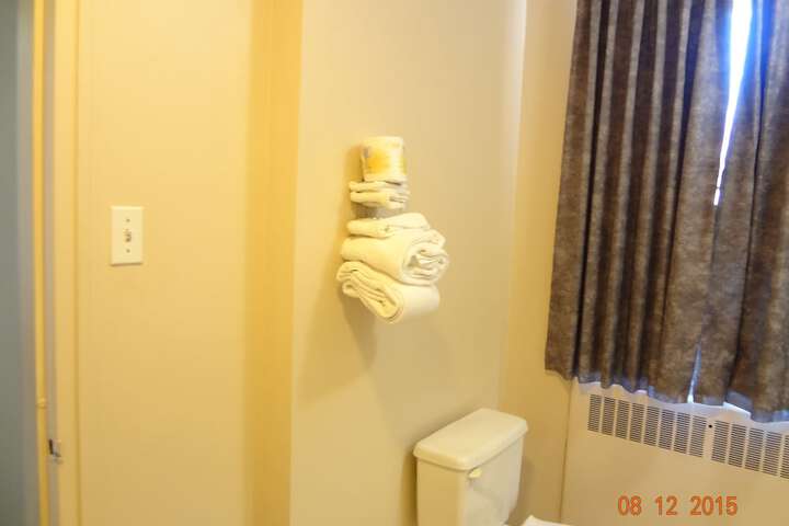 Room 50 of 63