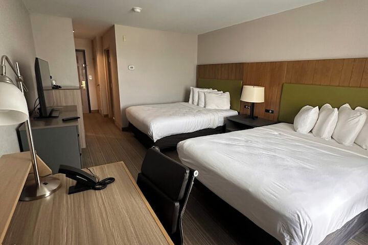 Room 8 of 24