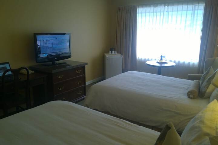 Pacific Inn
