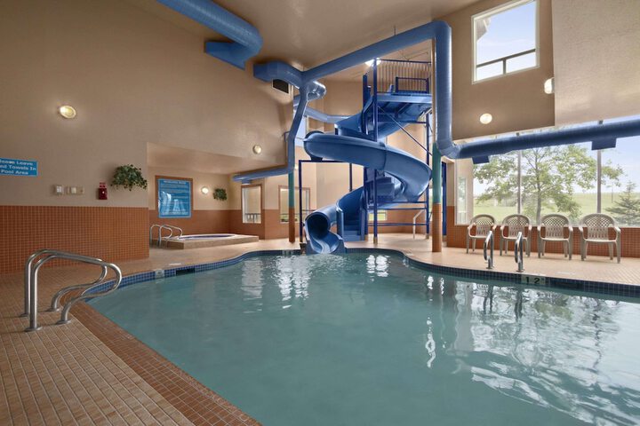 Pool 2 of 20