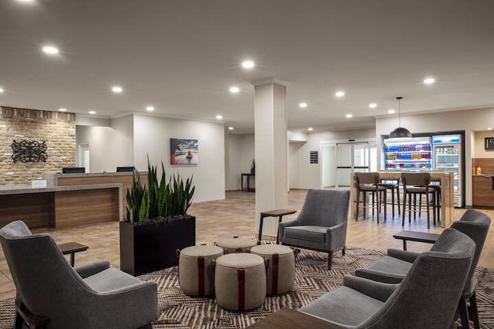 Hotel 4 of 33