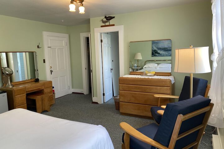 Room 38 of 60