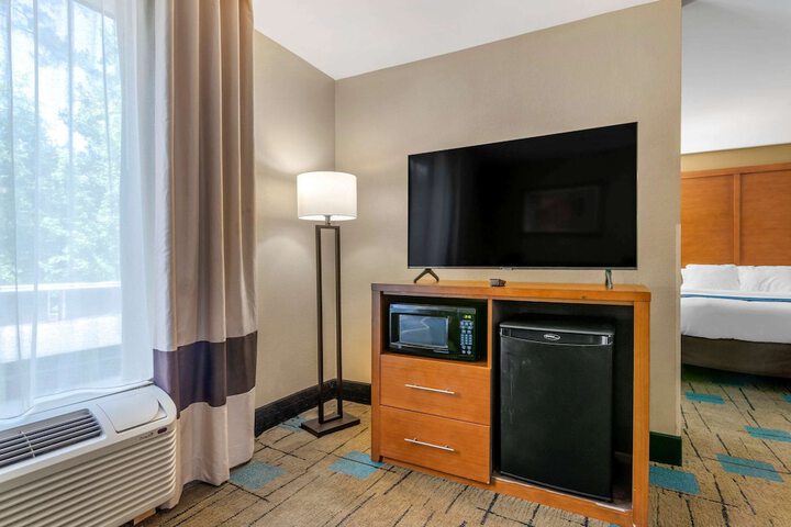 Room 8 of 56