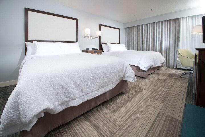 Room 21 of 38