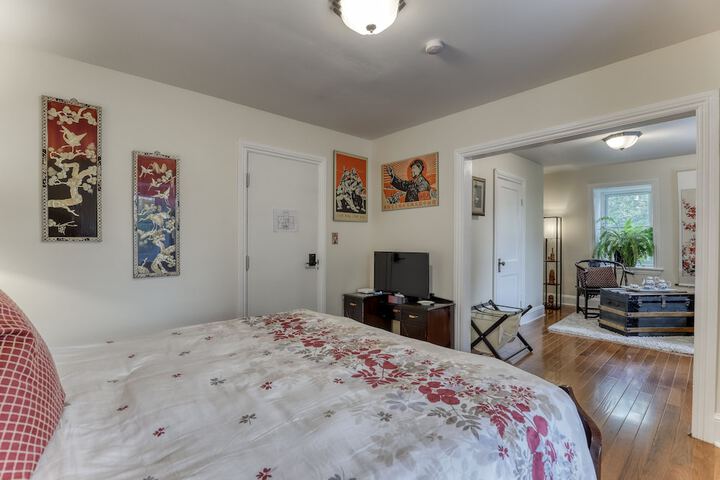 Room 11 of 42