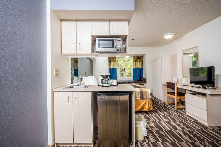 Microtel Inn & Suites by Wyndham Palm Coast I-95