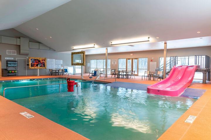 Fairfield Inn & Suites by Marriott Fair Oaks Farms
