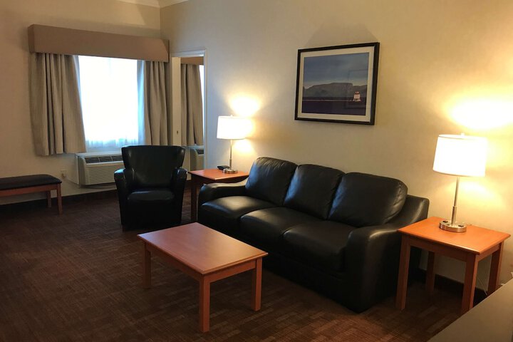 Room 35 of 40