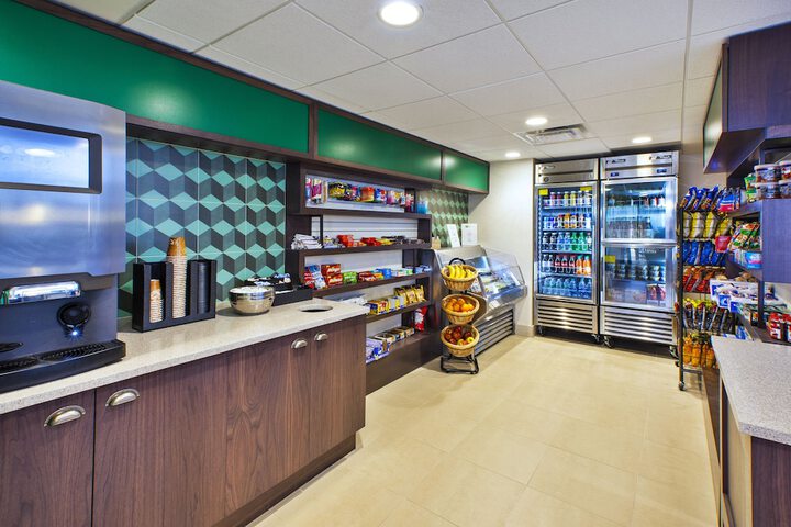 Holiday Inn Washington-Dulles International Airport by IHG
