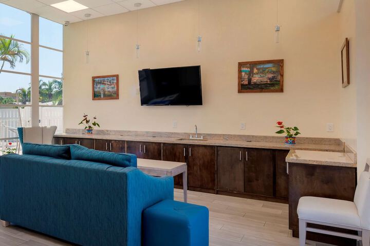 Hotel Interior 16 of 39
