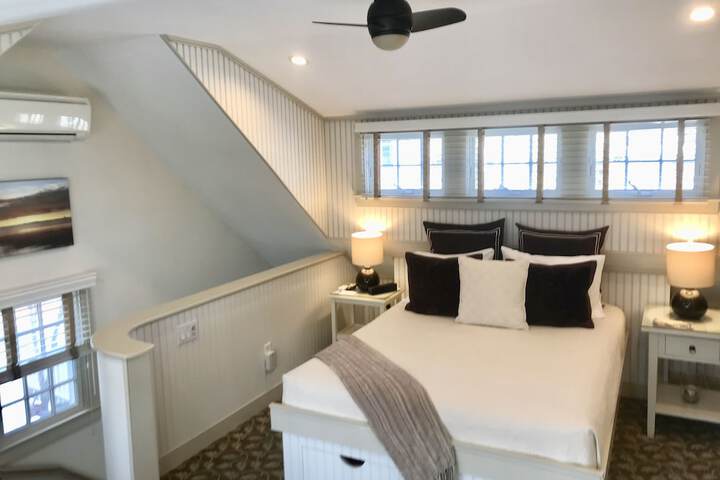 Room 45 of 126