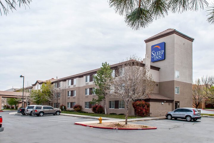 Hotel 4 of 58