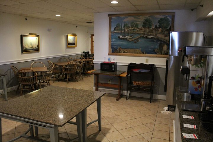 Boothbay Harbor Inn