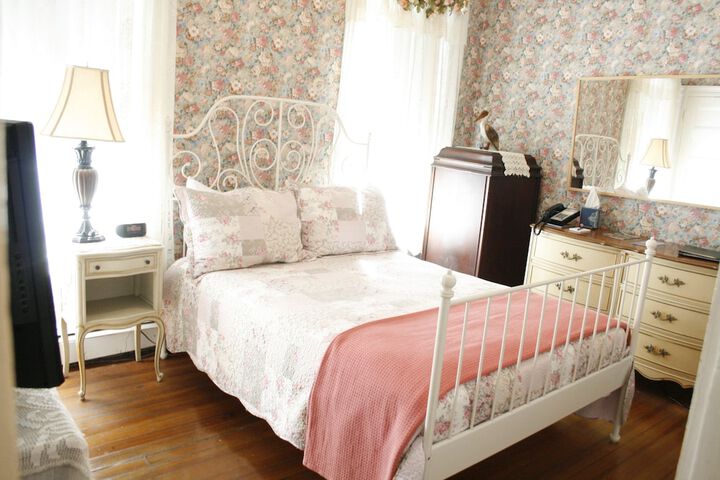 Room 30 of 48