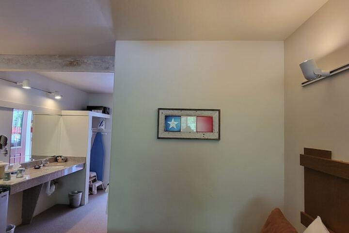 Room 91 of 127