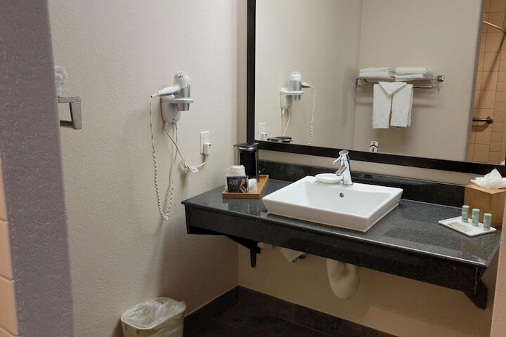 Room 16 of 29