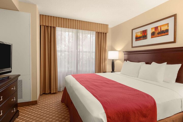 Room 21 of 28